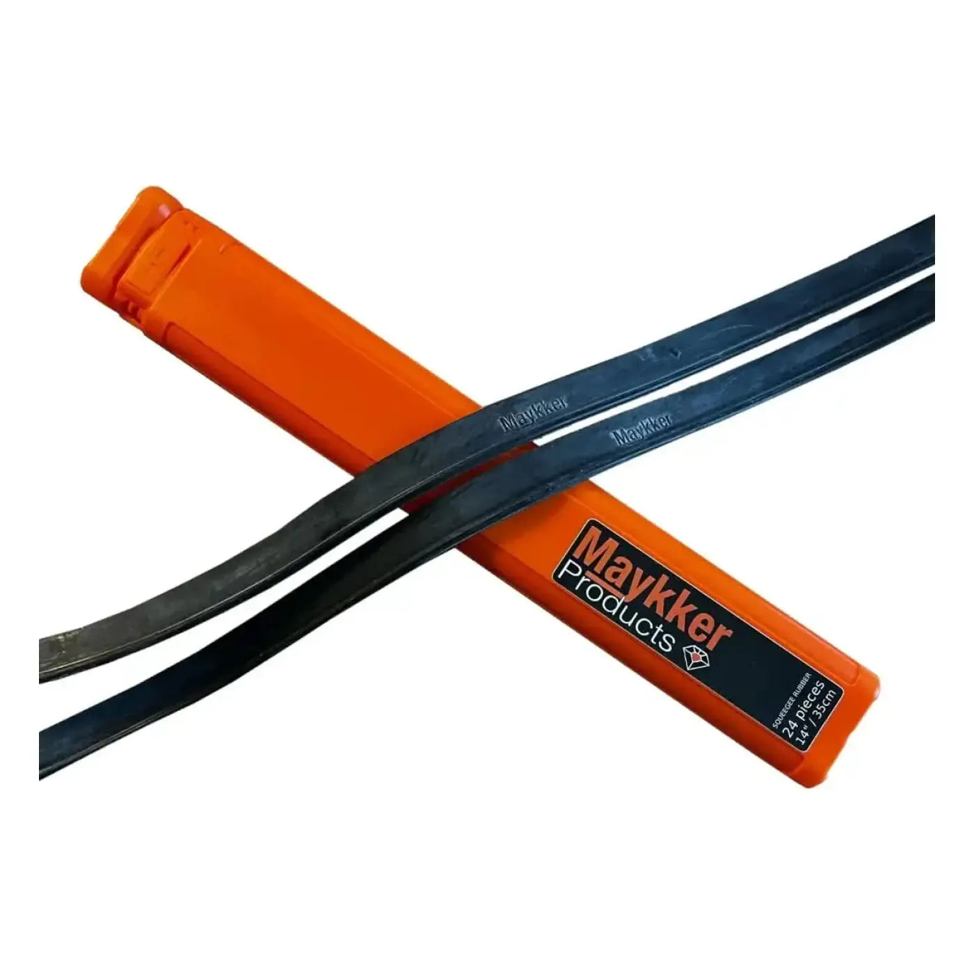 Zwei schwarze, gebogene wischergummi-blätter von maykcker in oranger kunststoffverpackung, weich 24er box