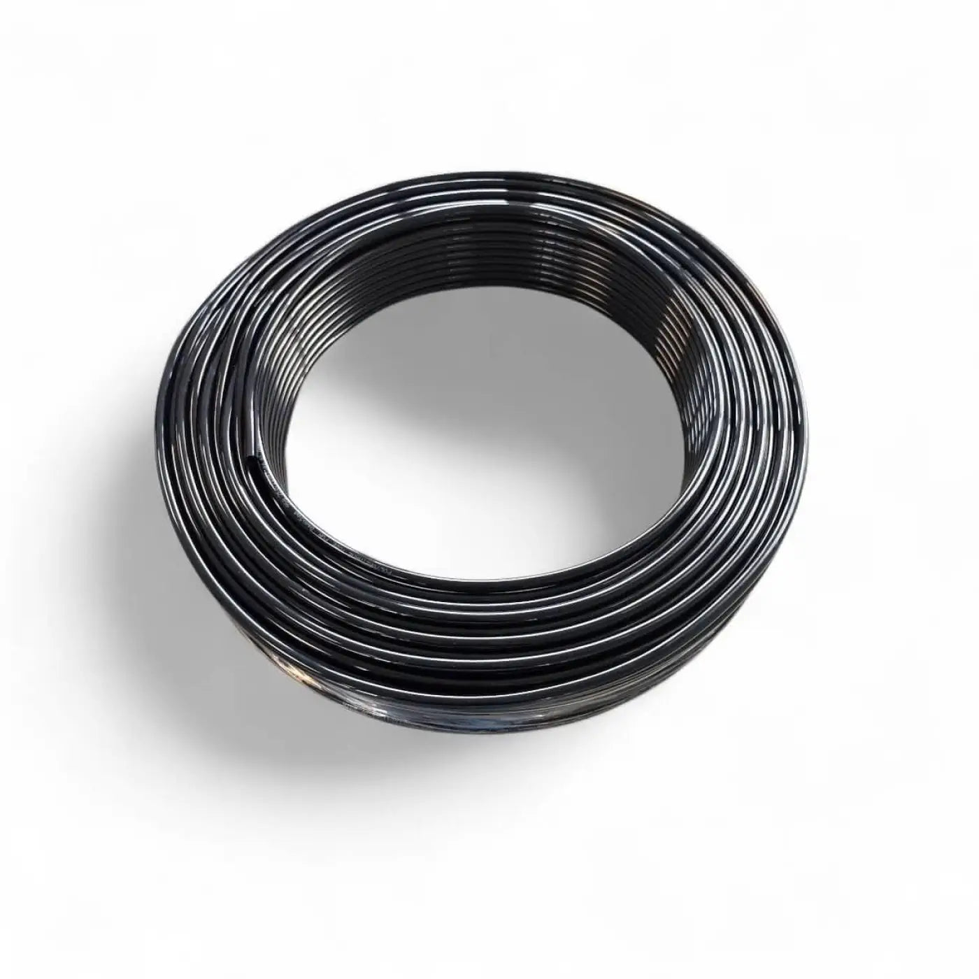 Coiled milury wasserschlauch schwarz 50 meter aus metall draht in kreisförmiger form gewickelt