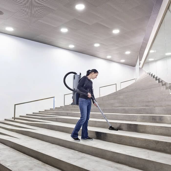 Nilfisk GD5 Battery Rückensauger.