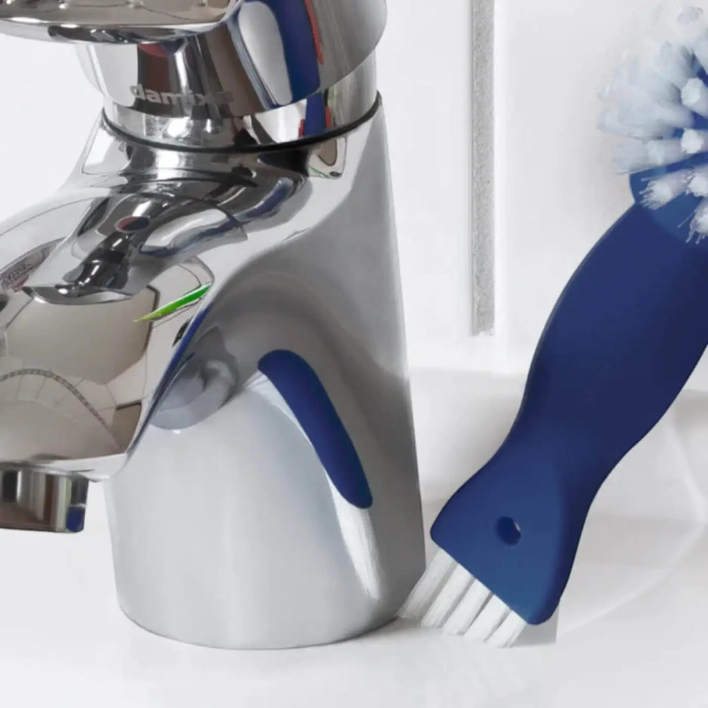 Sauba waschbeckenbürste wanda mit chrom-finish und modernem design sowie blauem griff aus robustem material