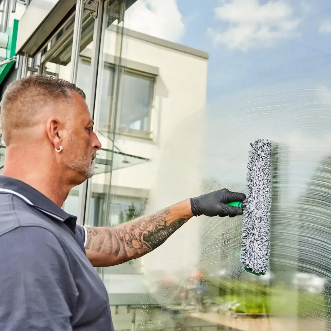 Unger ergotec fensterputzer-komplett-set 6in1 ak015 mit grünem griff und dichtem grauweißem mikrofaserkopf