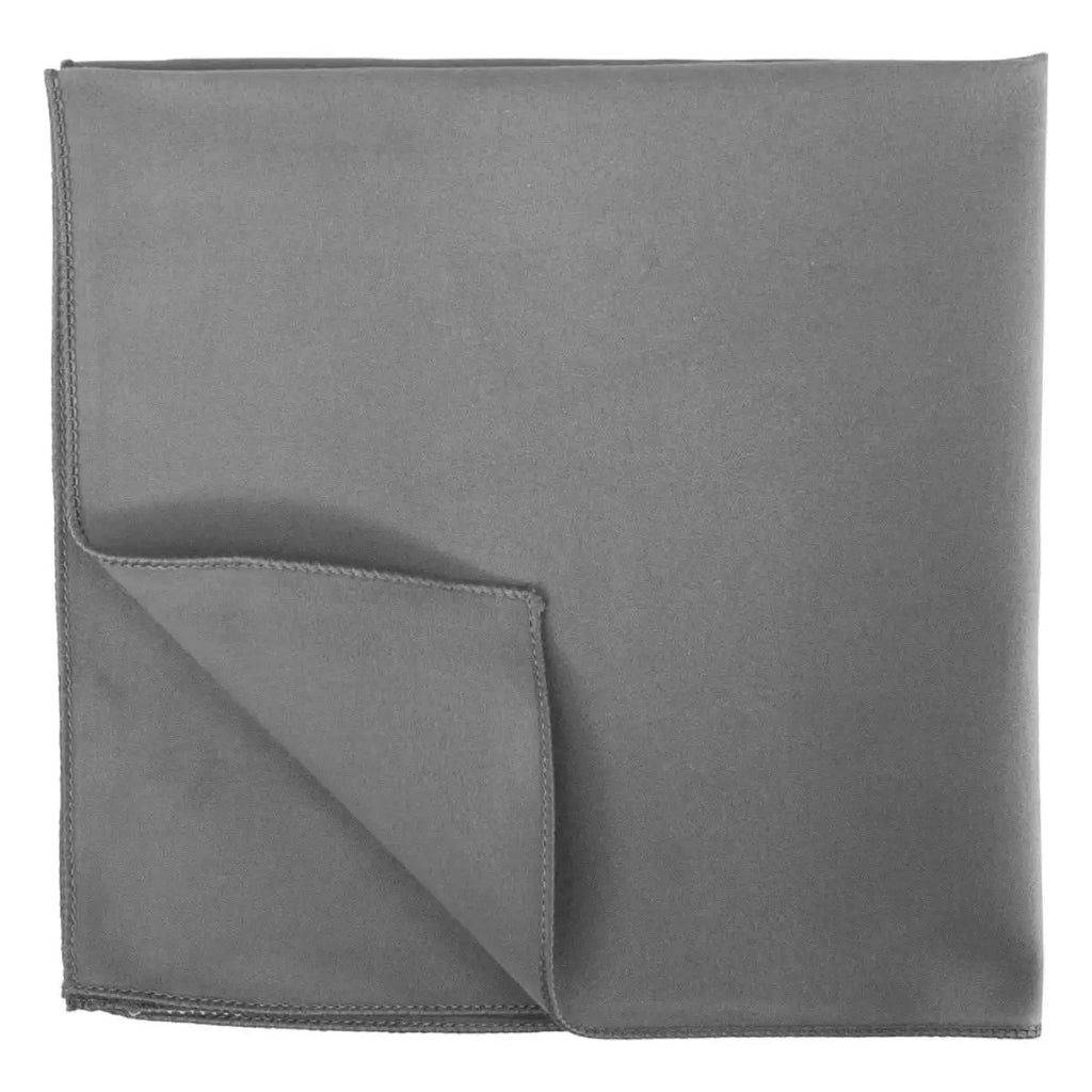 Eine elegante graue taschentuch pocket square aus leicht strukturiertem stoff mit sauberen nähten von vermop