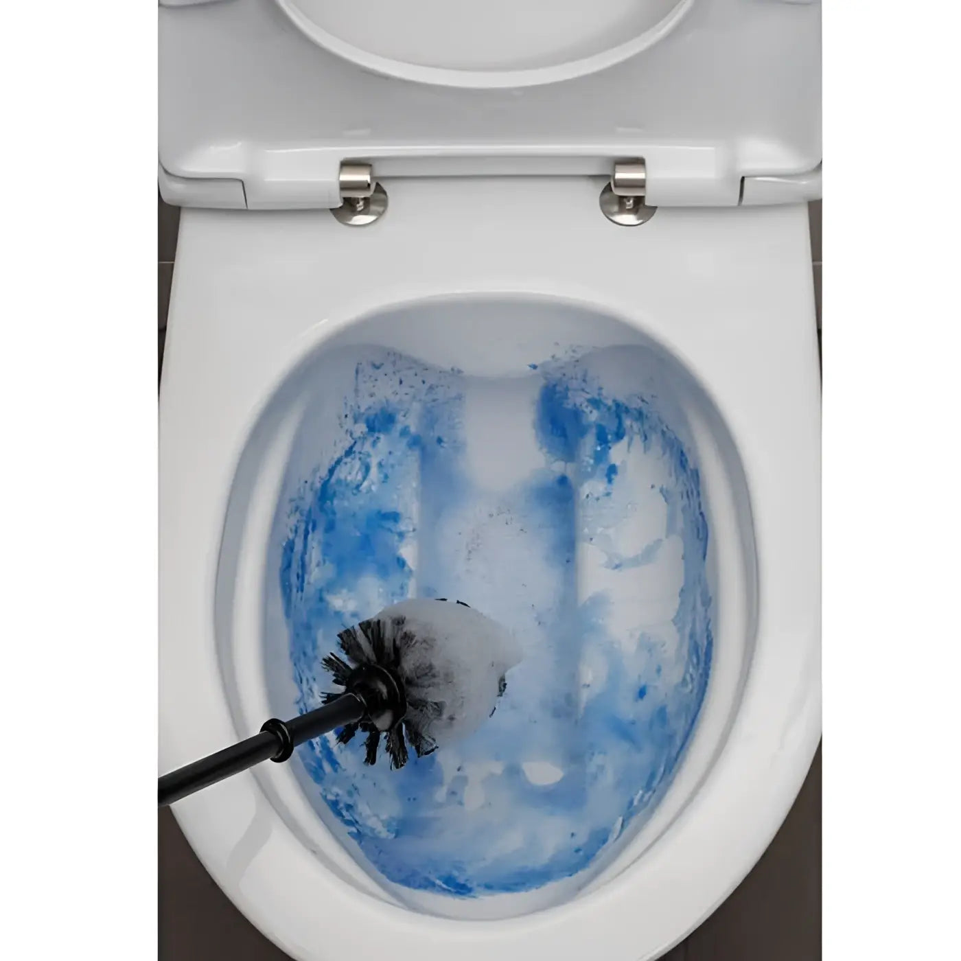 Schwarze granubowl wc-reiniger tasse mit langem griff und borsten für effektive toilettenreinigung